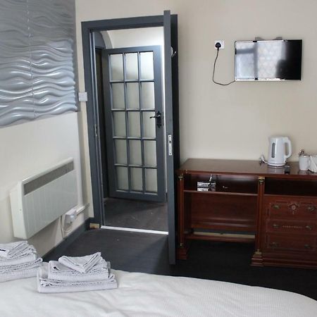 Donegal Lodgings - Apt 3 - Br En-Suite 도니골 외부 사진